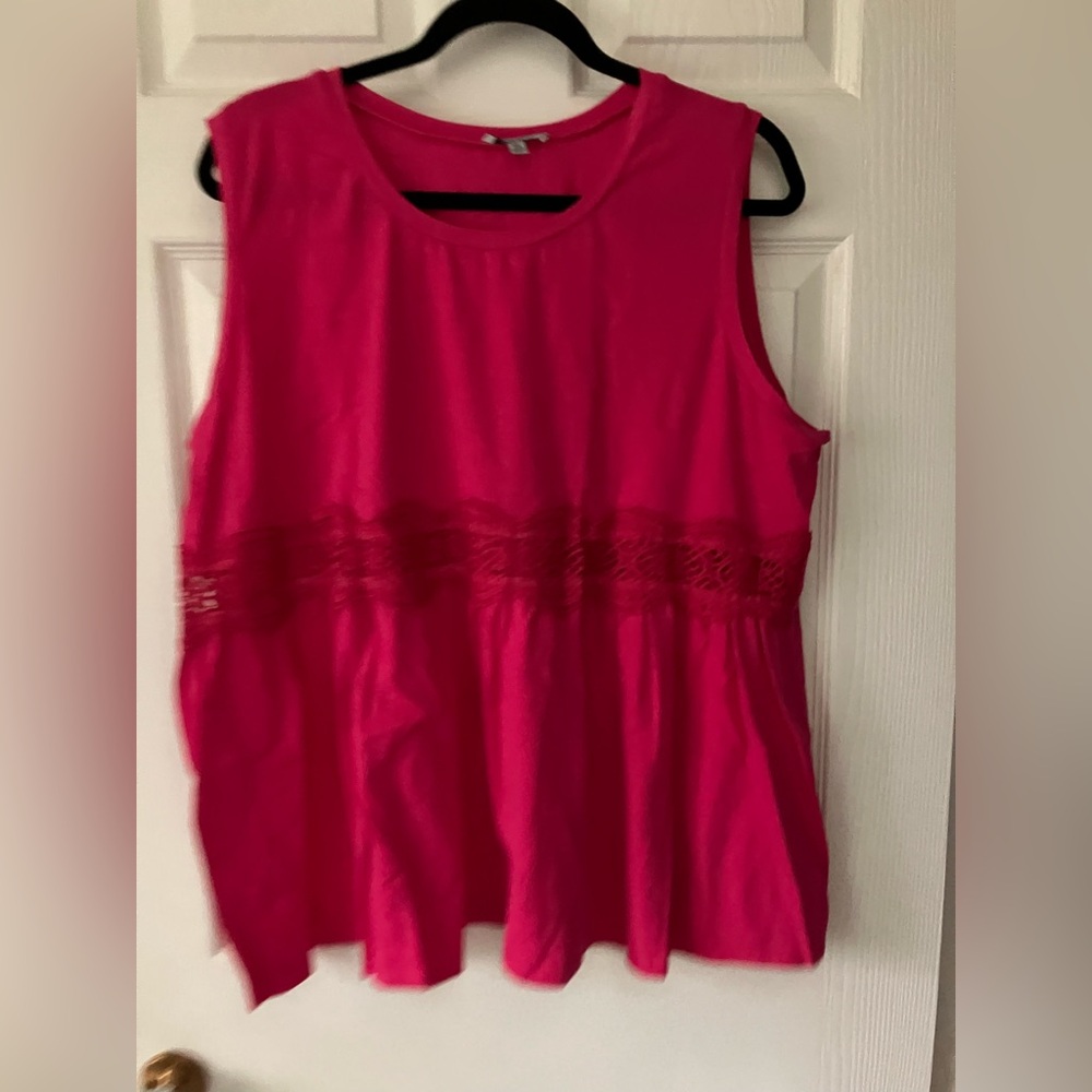 White Birch Sleeveless Fuchsia Blouse